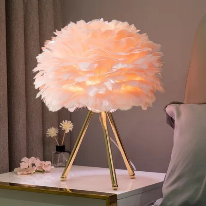 Ostrich Feather Lamp