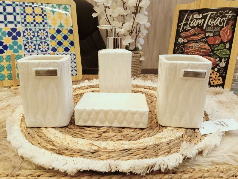 Ceramic Polygonal Bathroom Set